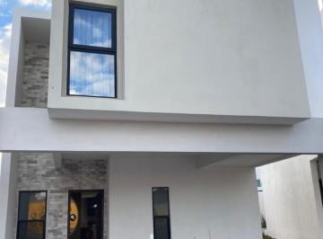 Casa · 156m² · 3 Recámaras · 2 Estacionamientos · Casa en Chihuahua