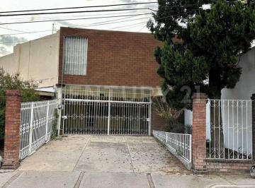 Casa · 393m² · 4 Recámaras · 2 Estacionamientos · Casa en Venta Col. Zarco, Chihuahua