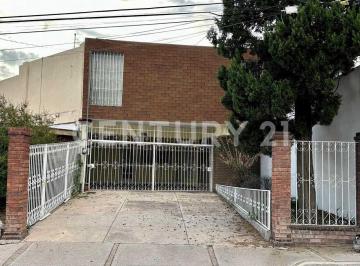 Casa · 393m² · 4 Recámaras · 2 Estacionamientos · Casa en Venta Col. Zarco, Chihuahua