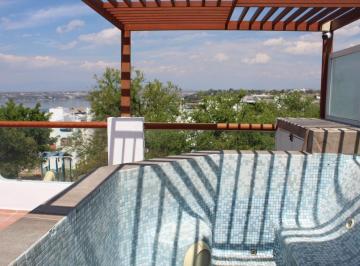 Casa · 100m² · 3 Recámaras · 2 Estacionamientos · Casa en Venta en El Club Náutico Tequesquitengo