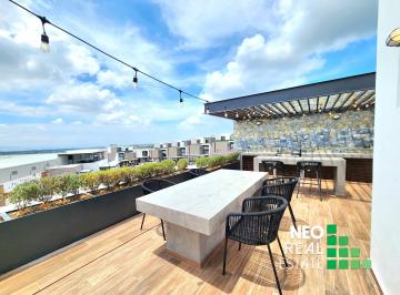 Casa de 5 habitaciones, Querétaro · Lujosa Residencia con Roof Garden en Nuevo Refugio