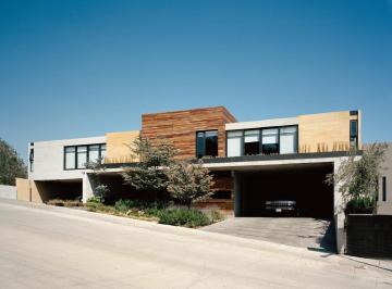 Casa de 4 habitaciones, Huixquilucan · Espectacular Residencia en Bosque Real