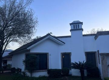Casa de 3 habitaciones, Santiago · Venta de Casa en Hacienda Las Misiones, Santiago N. L.