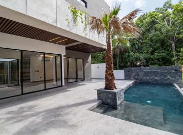 Casa · 466m² · 4 Recámaras · Casa en Lagos del Sol Cancun