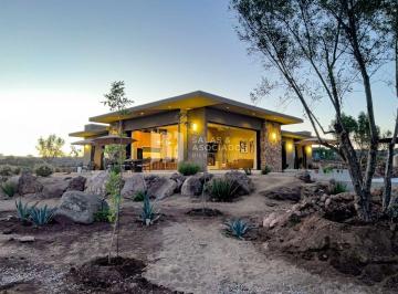 ceb4f4e918f5a5f2389f0cceb25a94d29fc0e332e188cb2e63a7f67dd5b63c82 · Hermosa Casa Nueva con Alberca en Valle de Guadalupe