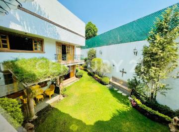 Casa · 772m² · 6 Recámaras · 5 Estacionamientos · Casa en Venta en Residencial en Lomas de La Herradura, Huixquilucan, Mex.