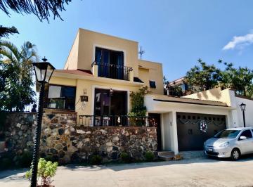 Casa en condominio de 3 habitaciones, Cuernavaca · Renta o Venta Casa Sola con Vigilancia Loma Linda Col. Lomas de Tzompantle.