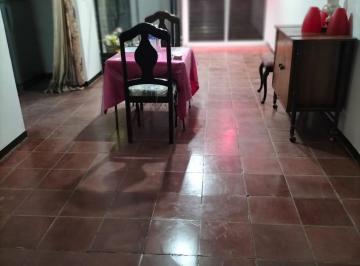 Casa uso de suelo de 4 habitaciones, Querétaro · Casa con Local en Venta Querétaro México. Av Pricipal. Pie de La Cuesta.