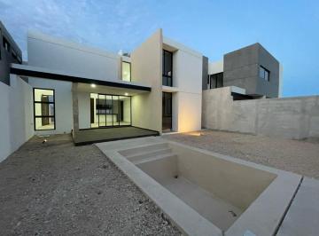 Casa · 218m² · 3 Recámaras · 2 Estacionamientos · Casas en Venta en Conkal