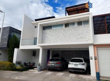 Casa · 342m² · 3 Recámaras · Casa en Amueblada Venta en Fracc. Linda Vista Residencial Durango