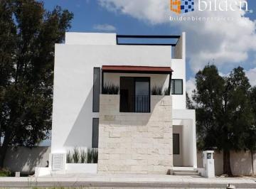 Casa · 200m² · 3 Recámaras · Casa en Venta en Fracc. Zirándaro Residencial & Golf San Miguel de Allende