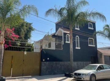 Casa · 245m² · 4 Recámaras · 9 Estacionamientos · Casa Campestre en Venta en Santa Lucia