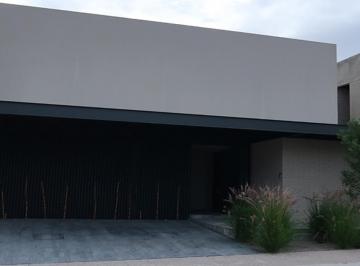 Casa de 4 habitaciones, Querétaro · Venta Casa Lomas de Campanario Norte Queretaro Rcv - Ae