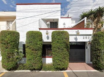 Casa de 4 habitaciones, Iztacalco · Casa en Venta en Iztacalco