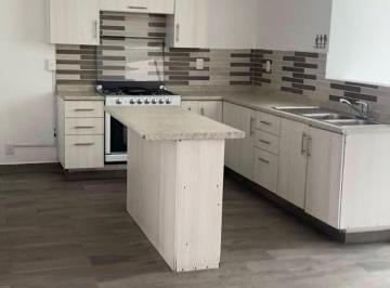 Casa de 4 habitaciones, Querétaro · Casa en Venta en Milenio con Recámara en Pb con Baño Completo
