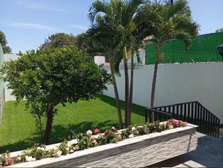 Casa uso de suelo de 4 habitaciones, Cuernavaca · Casa en Venta con Jardin Privado