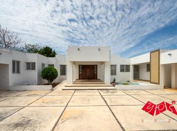 Casa de 4 habitaciones, Mérida · Espaciosa Casa Cholul con Piscina, Espacios de Vida Versátiles (Yps - 02 - 0157)