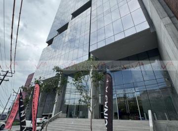 Oficina · 106m² · 1 Recámara · 4 Estacionamientos · Oficina en Venta en Cumbres del Valle