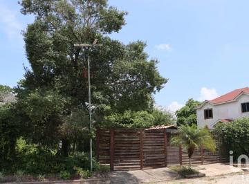 Terreno / Lote · 300m² · Vendo Terreno Residencial, en Privada con Servicios y Escritura Publica en Nuevo Eden