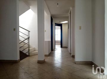 Edificio · 357m² · 10 Recámaras · 4 Estacionamientos · Edificio en Renta, Parque de Poblamiento, Pachuca, Hidalgo.