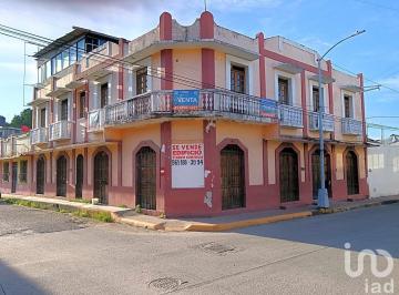 Edificio · 614m² · 19 Recámaras · Propieda en Venta en Zona Centro de Tapachula Apta Para Oficinas Escuela, Comercio o Casa Habitacion