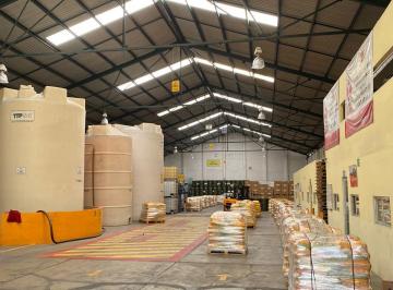 Bodega comercial · 1520m² · 13 Recámaras · 10 Estacionamientos · Bodega con Oficinas Boulevard Celaya