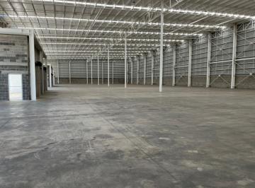 Local comercial · 752m² · Bodega en Renta en Logistik 2