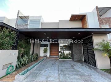 Casa en condominio · 275m² · 3 Recámaras · 1 Estacionamiento - RENT A HOUSE QUERÉTARO · Casa en Renta 3 Recámaras, Corregidora, Querétaro