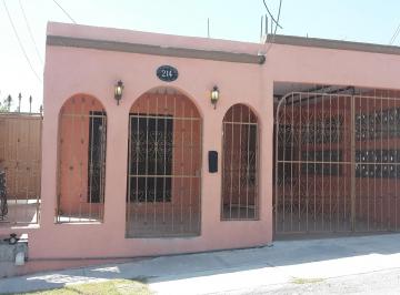 Casa de 3 habitaciones, Piedras Negras · "Renta de Casa Para Compañias Foraneas o Estudiantes Foraneos"