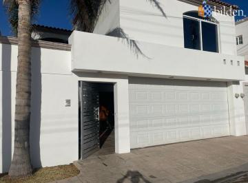 Casa · 287m² · 4 Recámaras · Casa en Venta en Fracc. Residencial Misión Country Durango