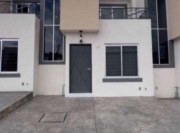 Casa · 3 Recámaras · 2 Estacionamientos · Casa en Venta