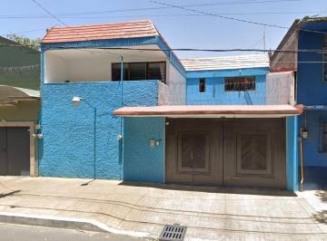 Casa de 3 habitaciones, Venustiano Carranza · Casa en Venta en Venustiano Carranza