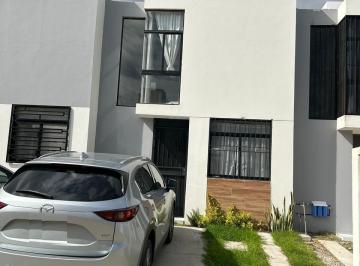 Casa de 2 habitaciones, San Pedro Tlaquepaque · Casa en Venta en Coto Privado, Bosques del Pedregal, Zimalta, Tlaquepaque.