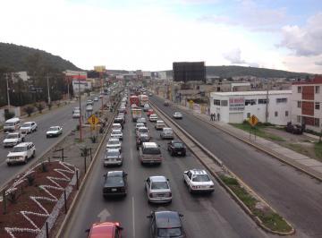 Local comercial , Mineral de la Reforma · Local Comercial en Av con 2 Frentes