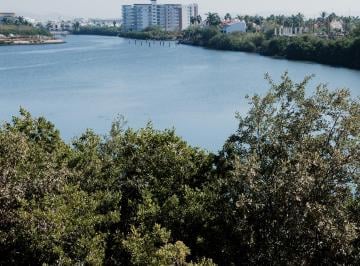 Local comercial de 2 habitaciones, Mazatlán · Increíble Vista a La Marina Mazatlán, Departamento en Venta!