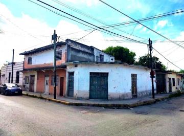 Casa · 322m² · 1 Estacionamiento · Increible 2 Casas en Una en Venta Merida, Centro (Avc - 2413)