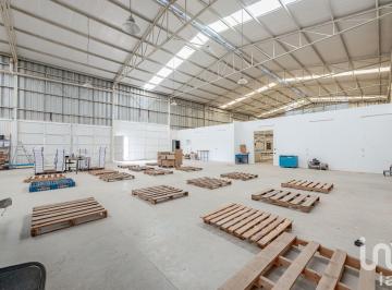Bodega comercial · 790m² · 3 Recámaras · 10 Estacionamientos · Bodega Tipo Nave Industrial en Venta, Mesa Colorada Poniente, Zapopan