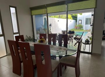 Casa de 3 habitaciones, Mérida · Casa en Venta en Emiliano Zapata Norte