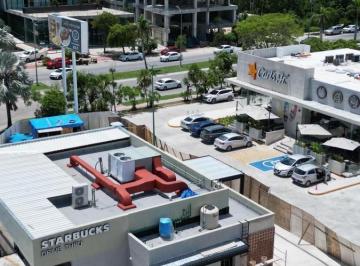 Oficina · 40m² · 1 Estacionamiento · Venta Oficina 40 m² Equipada Frente a Starbucks Playa del Carmen Plaza Americas