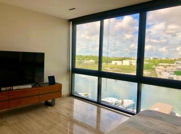 Casa en condominio · 400m² · 3 Recámaras · 4 Estacionamientos · Casa en Puerto Cancun Frente a Canal