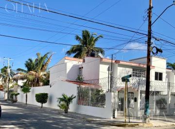 Casa · 370m² · 3 Recámaras · Casa en Venta - Renta