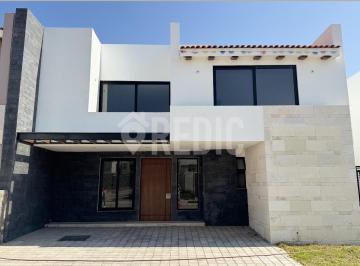 Casa de 4 habitaciones, Querétaro · Casa de 4 Hab. con 70 m de Jardin en La Vista Residencial