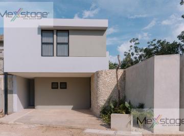 Casa en condominio · 206m² · 3 Recámaras · 2 Estacionamientos · Casa en Venta de 3 Recámaras y Alberca en Privada en Conkal