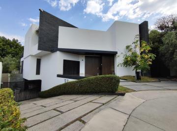 Casa en condominio de 5 habitaciones, Zapopan · Residencia en Venta Puerta de Hierro