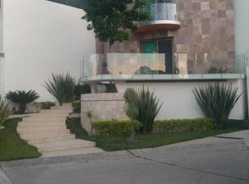 Casa de 3 habitaciones, Zapopan · Casa Amueblada en Renta Puerta de Hierro