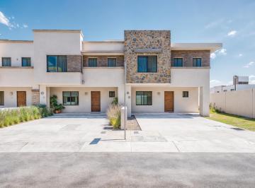 Casa de 3 habitaciones, Querétaro · Casa en Venta en La Vista Residencial, 3 Recamaras, 3.5 Baños, Jardín, Equipada!