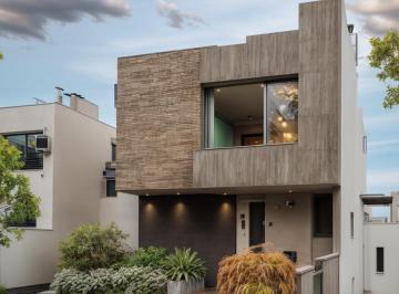 Casa de 4 habitaciones, Corregidora · Estrena Casa en Punta Esmeralda, 4ta Recamara en Pb, 3 Baños Completos, Roof!