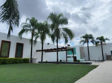 Local comercial de 2 habitaciones, San Pedro Tlaquepaque · Terraza de Eventos Col El Mante 933 m² de Terreno