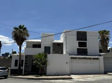 Casa de 3 habitaciones, Chihuahua · Casa Venta en Campanario Chihuahua