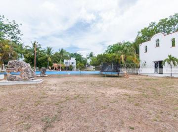 Terreno / Lote · 703m² · Southwest Lot